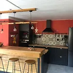 La Maison Du Charpentier בית נופש
